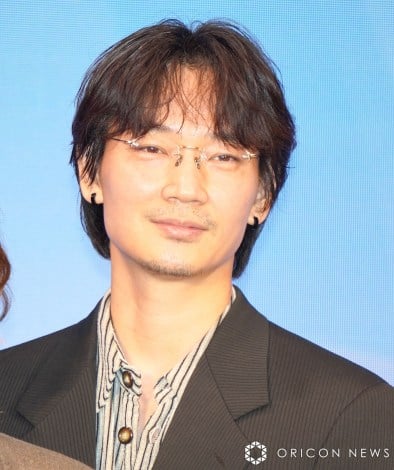 綾野剛 portrait 綾野剛×操上和美】前代未聞、圧倒的なスケールの肖像作品集