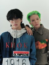 JO1川尻蓮＆木全翔也、フレームレス眼鏡でおそろいショット 川尻は“蓮