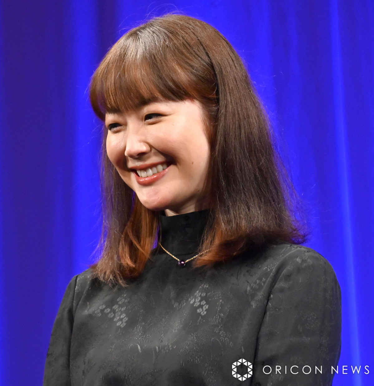 黒木華、主演映画で人生初主題歌に挑戦 美声に絶賛も照れ隠し「機械に頼ってるの！（笑）」 | ORICON NEWS