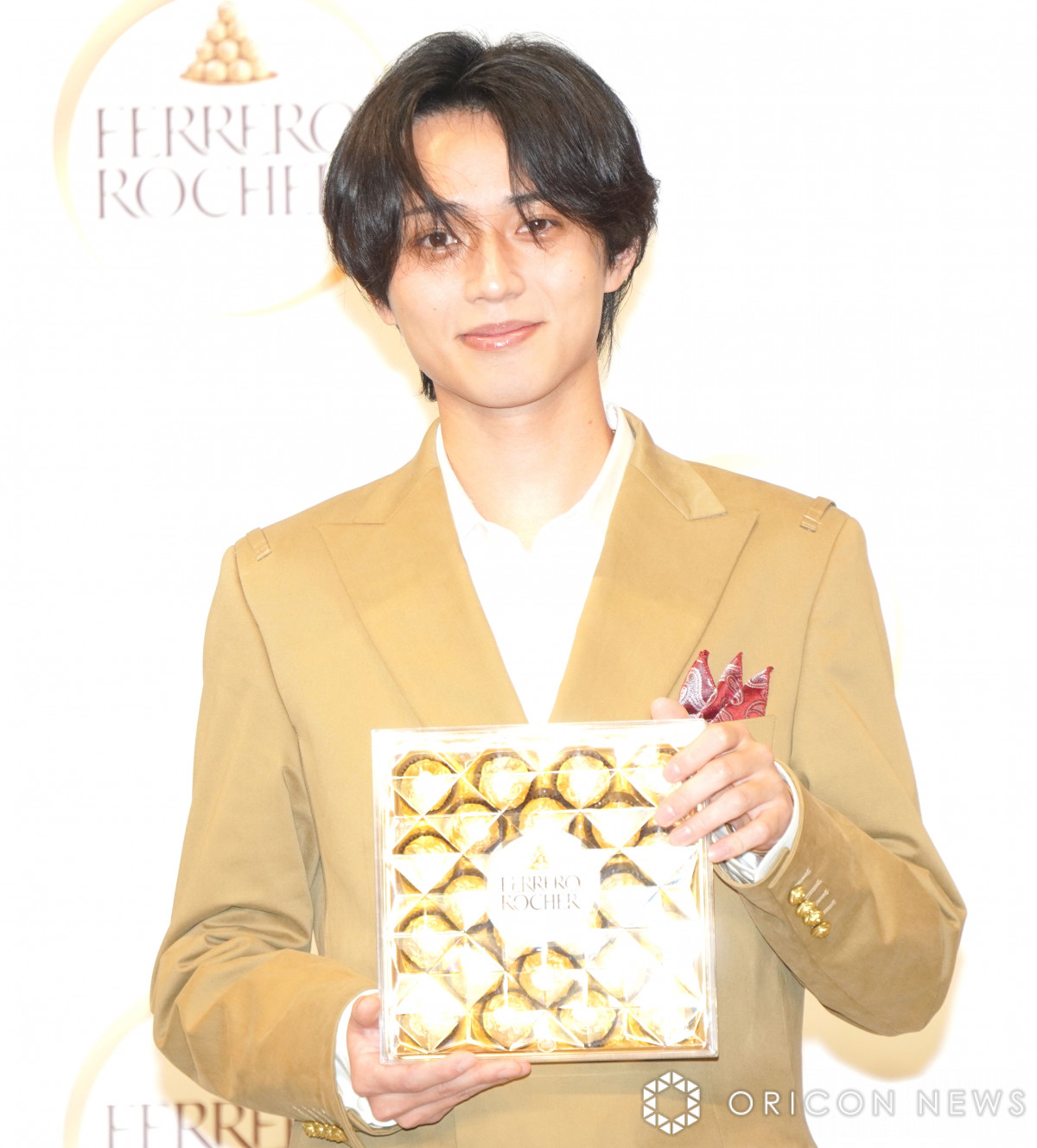 永瀬廉、96個の黄金チョコピラミッドに感動「家に飾りたい」 食