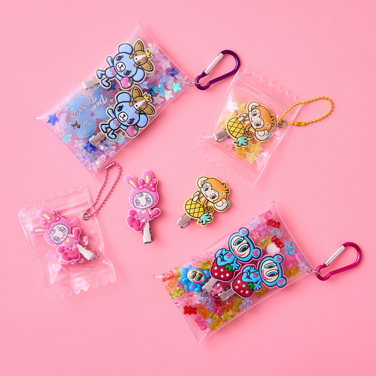 ナルミヤキャラクターズ」推し活グッズ登場 うちわがすっぽり入る