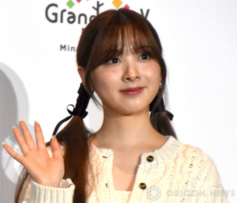 �wPEANUTS�R�~�b�N�a��75���N�A���o�T�_�[�A�C���쒬�c�O�����x���[�p�[�N�����\��x�ɏo�Ȃ���NiziU�EMIIHI �iC�jORICON NewS inc. 