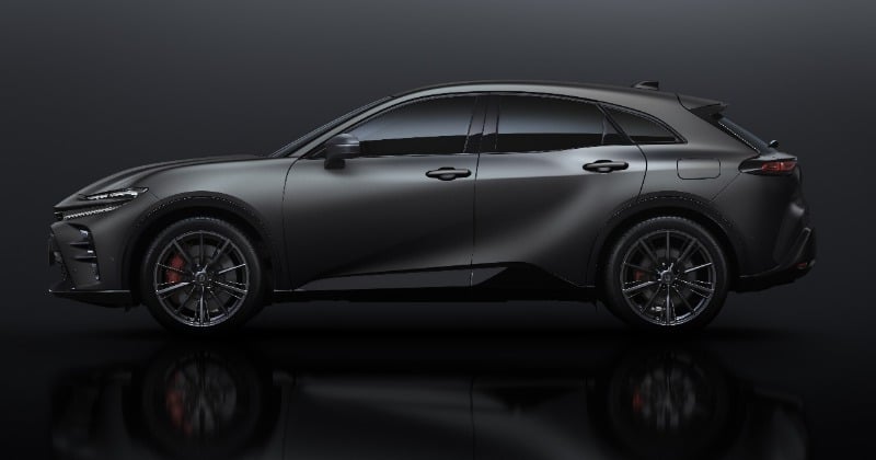 トヨタ『クラウン』の特別仕様車『SPORT RS THE LIMITED-MATTE METAL