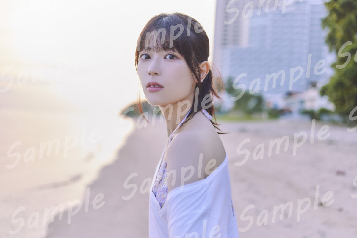 001 岩本蓮加 乃木坂46 L版写真 ランジェリー - タレントグッズ