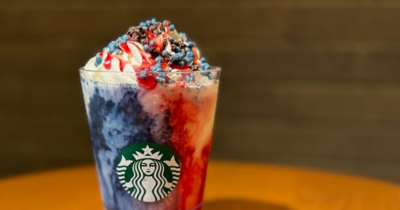 スタバ限定カスタム】自分で魔法をトッピング ？ キャンディが口