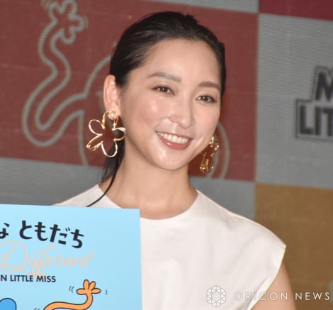 �u�q��Ă��V�����t�F�[�Y�Ɂv���������Ƃ𖾂������� �iC�jORICON NewS inc. 