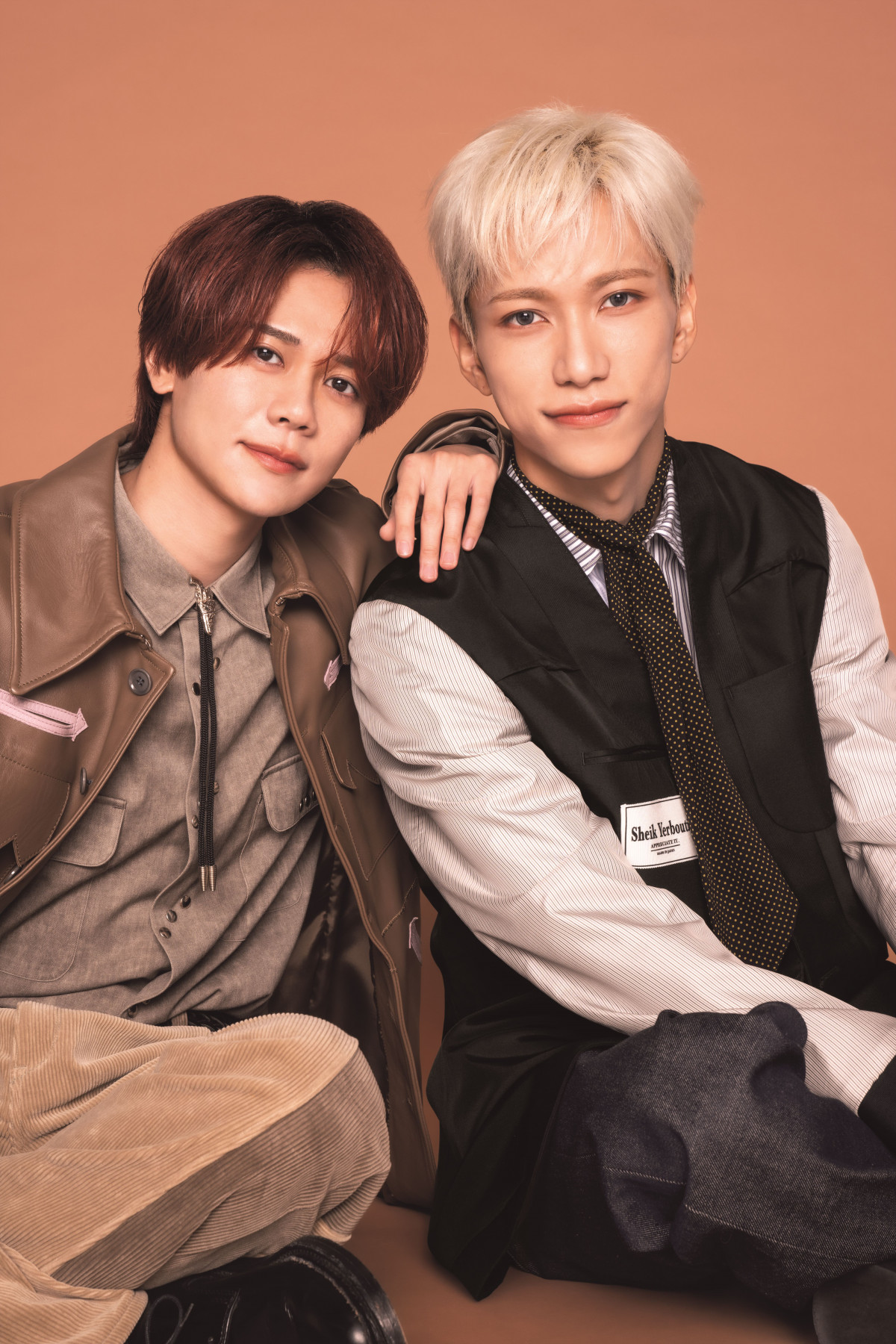 りひ牧”INI池崎理人＆藤牧京介、肩組み仲良しショット メイクの