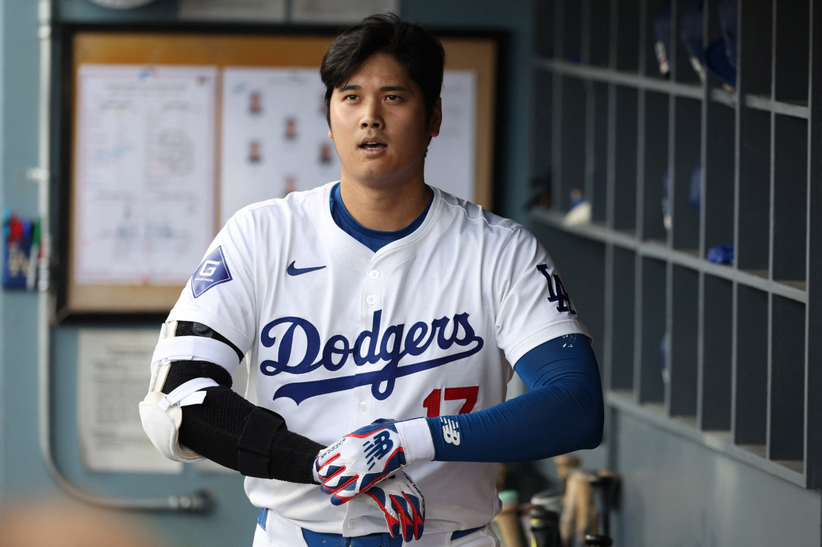 大谷翔平“40万円”の『BOSS』ジャケットまといクールに出勤 MLBが