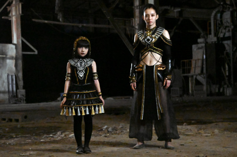 画像・写真 | 『仮面ライダーガッチャード』冥黒の三姉妹の