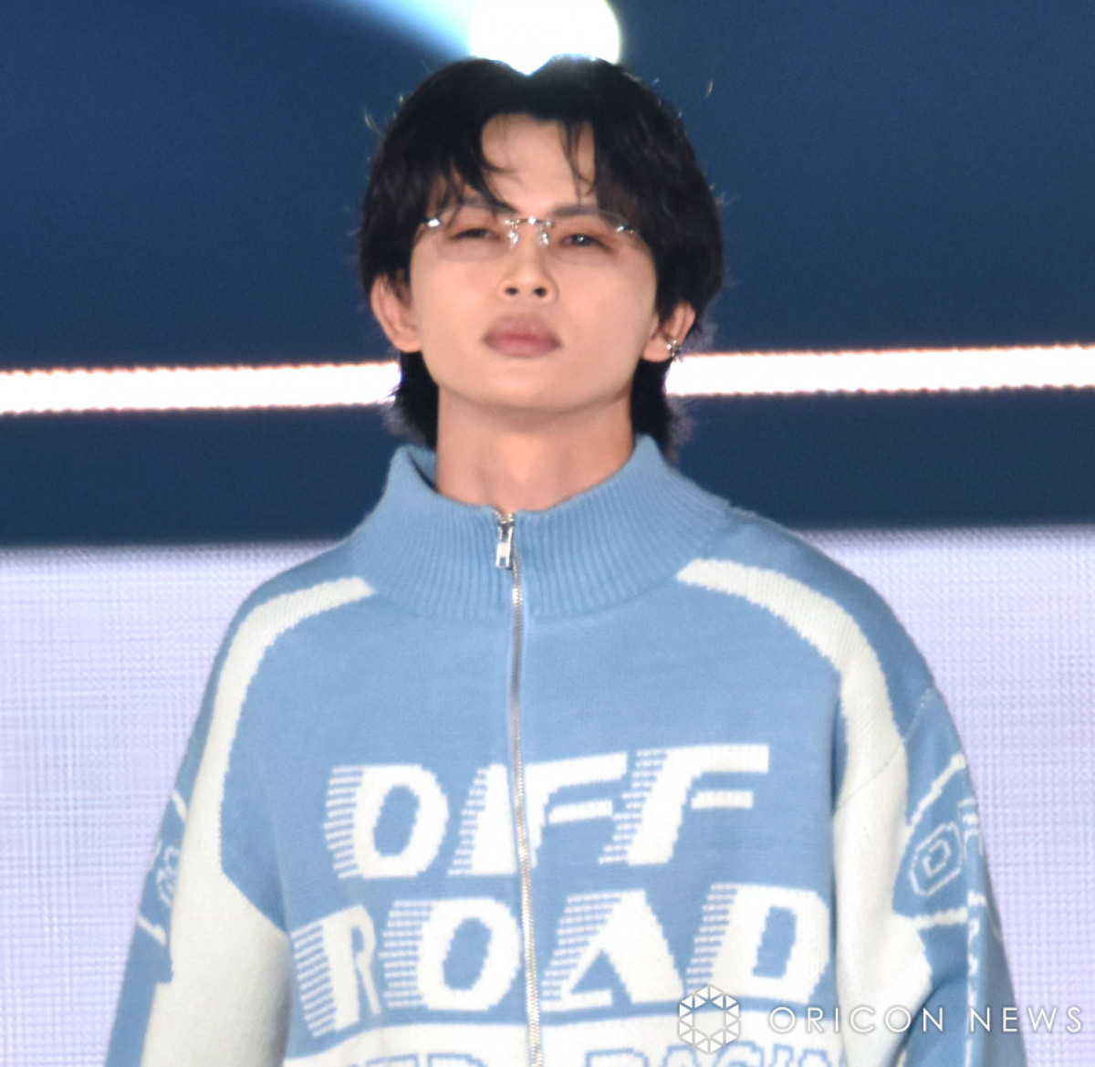 GirlsAward】ONE N' ONLY草川直弥、イケイケランウェイ めがねを