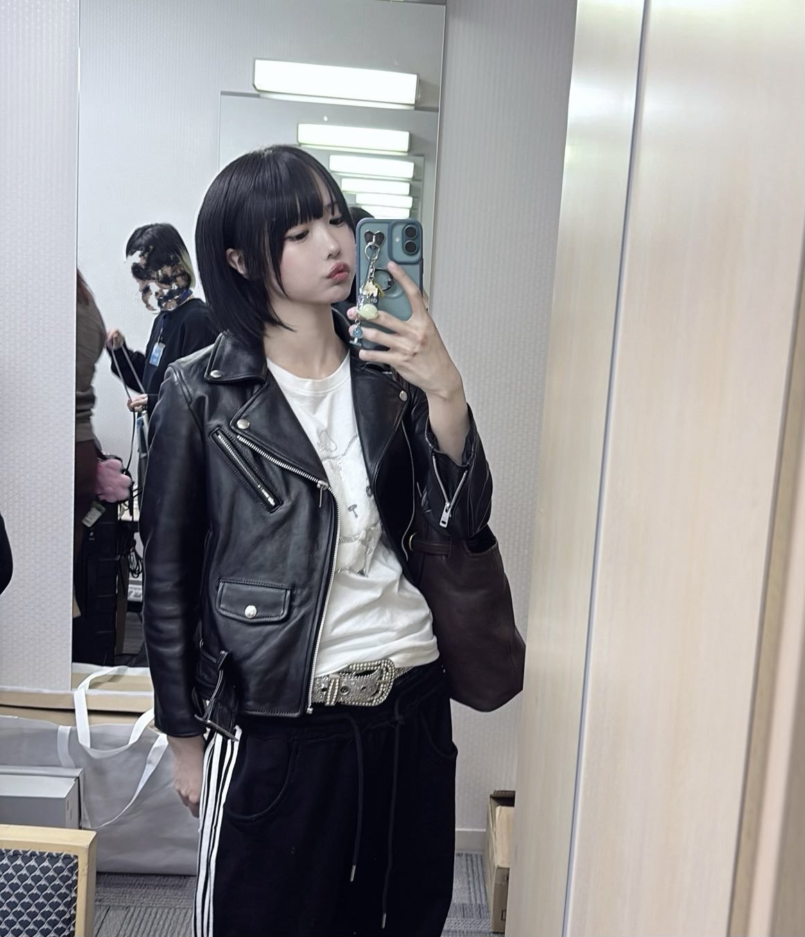 画像・写真 | あのちゃん、私服と仕事着のギャップ話題 革ジャン