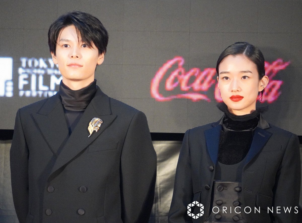 東京国際映画祭】萩原利久、レッドカーペットに満開笑顔 キュートな