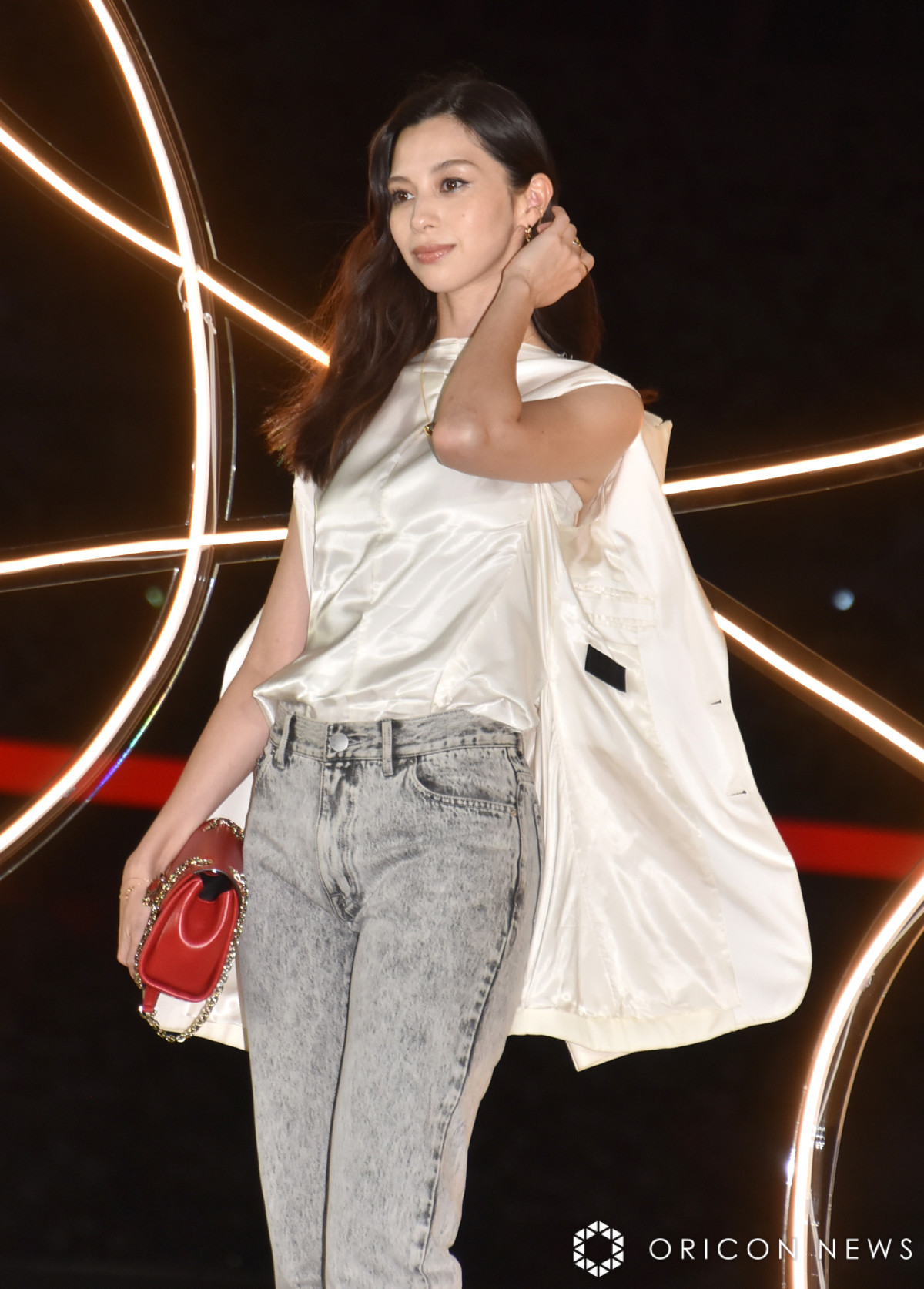 JeBGwgjeBxa100NLOwTRINITY 100xZu[Vp[eB[ɏoȂ (C)ORICON NewS inc. 