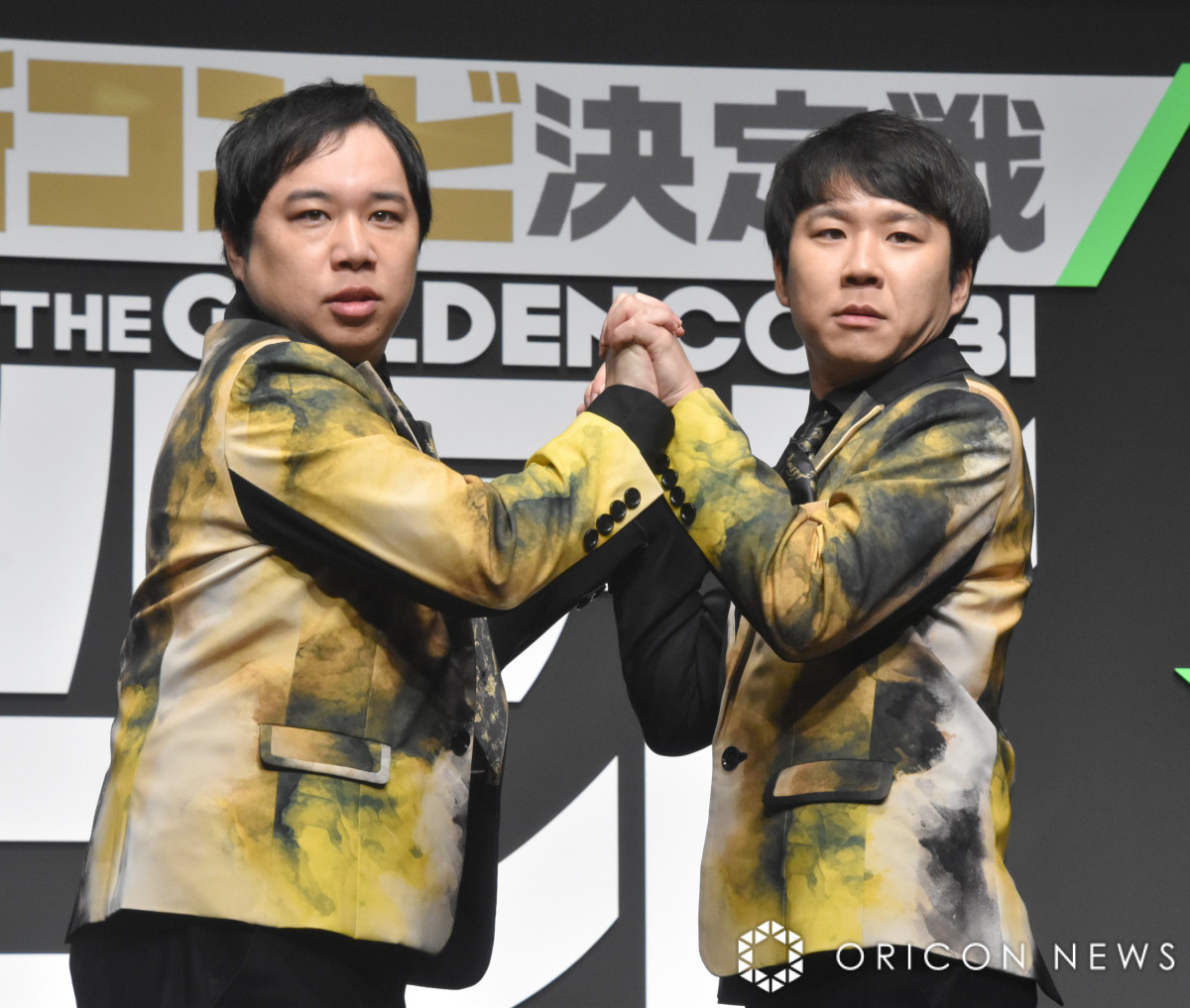 せいや Ms 特別価格 ぺり adidas ZX 500 RM Grey Four Scarlet Men's - B42204