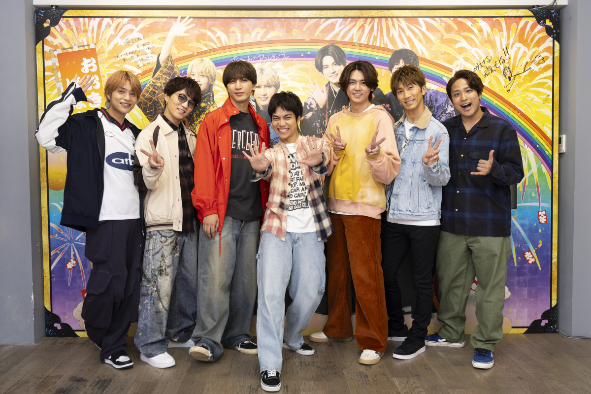 WEST.10周年記念展が開幕 私物＆思い出の品いっぱいの個人ブース