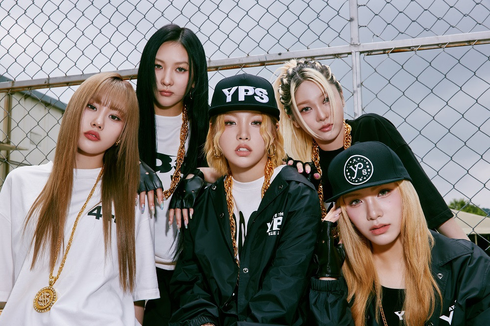 Young Posse The Hungry Tour Tシャツ New Young Posse 2024 The Hungry Tour T-Shirt