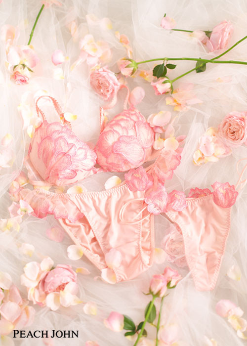 画像・写真 | 森香澄「ピーチ・ジョン」冬のランジェリーを華麗に