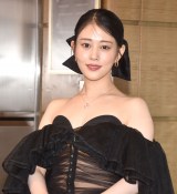 画像・写真 | 高畑充希、胸元ざっくり透け感ドレス 手編みで三角ビキニ