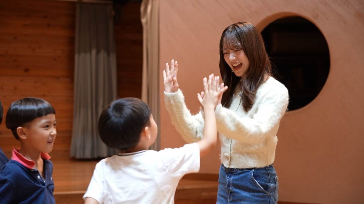 園児 画像・写真 | 森香澄、24年ぶりに幼稚園へ 園児のあまりのかわいさに「子ども欲しい」 2枚目 | ORICON NEWS