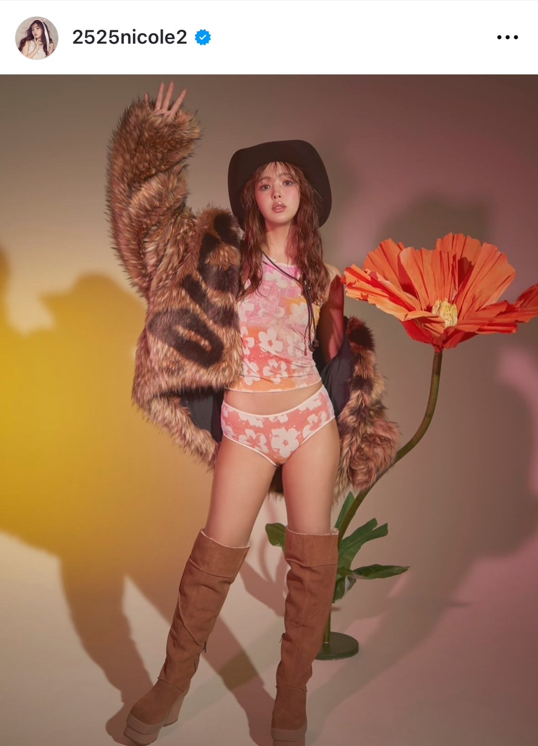 画像・写真 | 藤田ニコル、水着×ロングブーツの大胆スタイル「とにかく