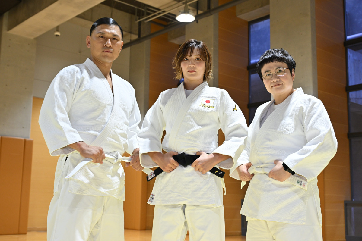 角田夏実、春日俊彰＆近藤春菜と“柔道着”で『ベスコン』ウォーキング