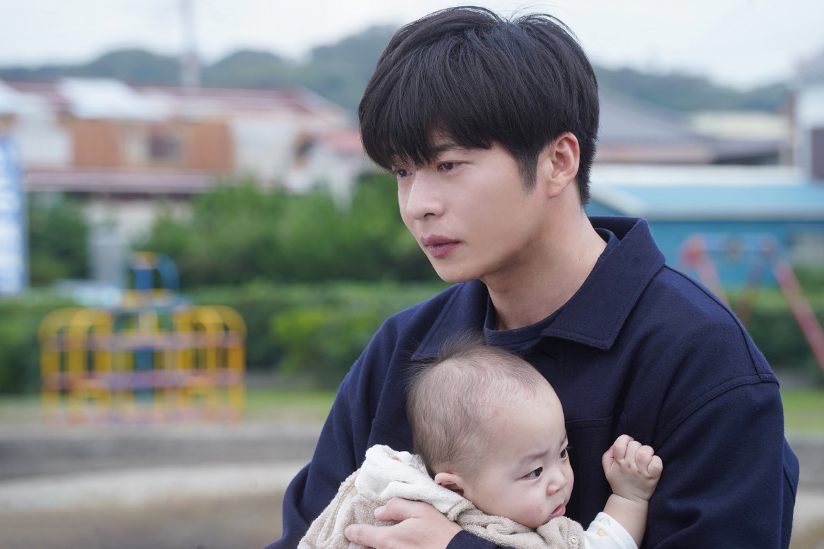 真相を知った宏樹（田中圭）は娘を抱いて絶望のまま海の中へ…『わたし