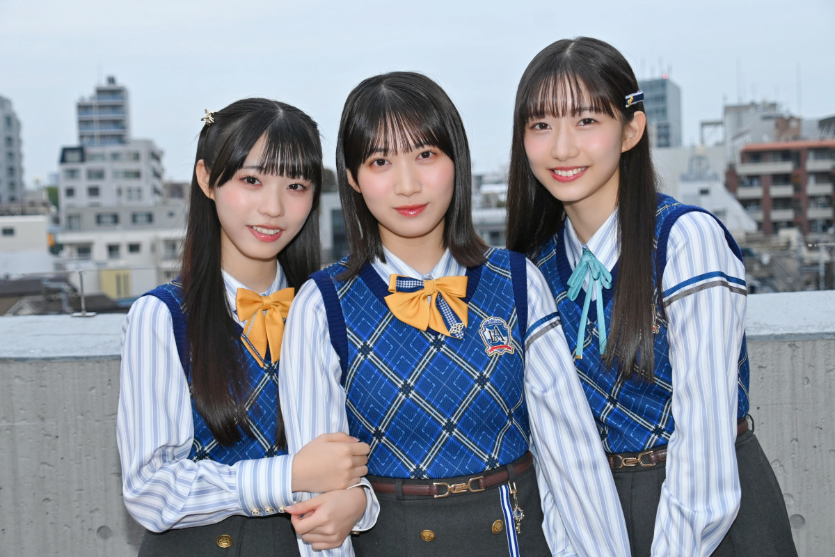 僕が見たかった青空 金澤亜美 お座りキーホルダー 僕が見たかった青空」の杉浦英恋、早﨑すずき、金澤亜美が