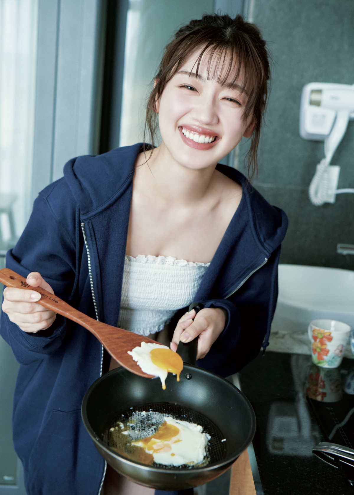 【即日】佐々木美玲 佐々木美玲（日向坂46）、1st写真集が発売決定 - TOWER RECORDS