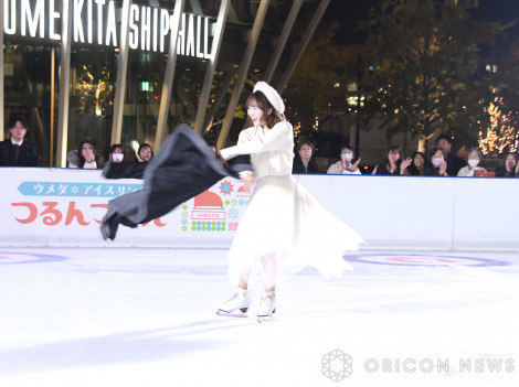 画像・写真 | 20歳・本田望結、大阪駅前でフィギュア演技 小4から11年