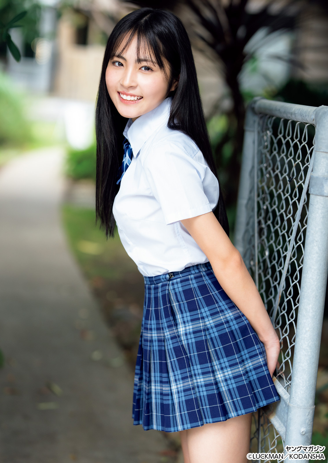 画像・写真 | 小嶋陽菜、超プレミアムグラビアで魅惑の赤いビキニ 大人