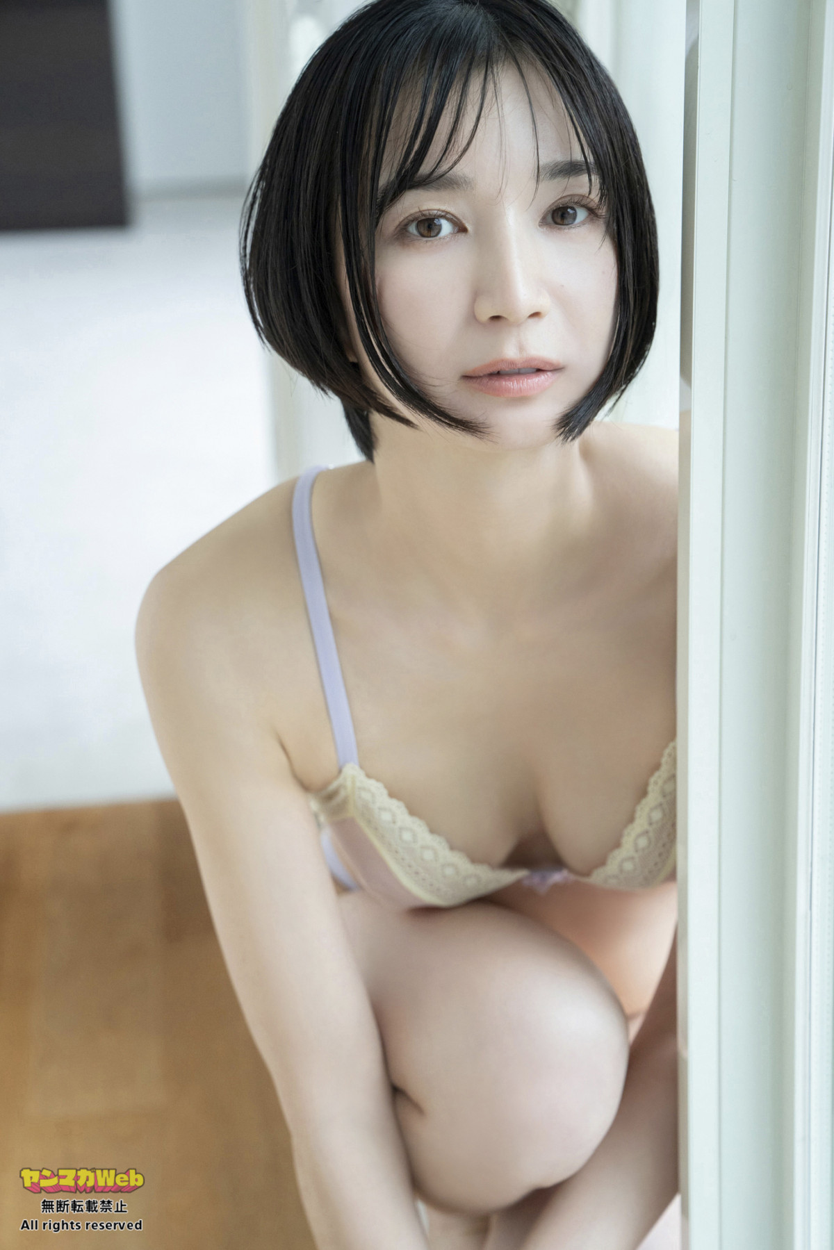芹那　エロ画像 芹那『ヤンマガ』12年ぶりグラビア“秘蔵カット”公開 大胆ランジェリーカットも披露 | ORICON NEWS