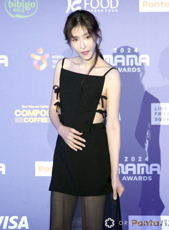 w2024 MAMA AWARDSx=CEWA (C)ORICON NewS inc. 