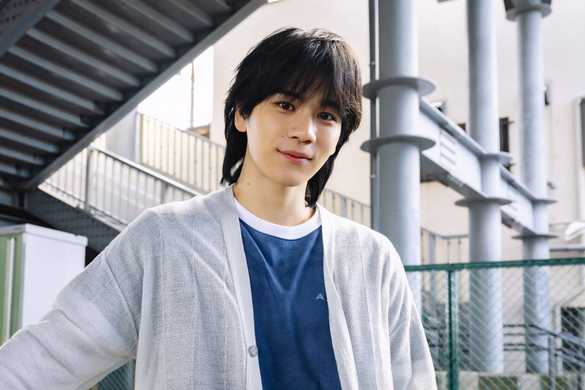 豆原一成、日曜劇場で存在感 JO1メンバーは”豪華キャスト”に驚き「この