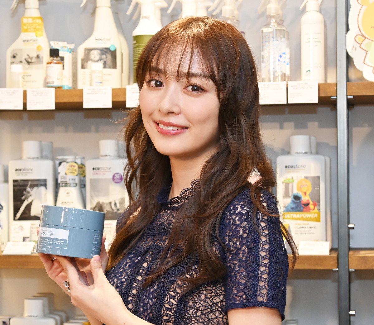 内田理央、来年の目標は健康診断「今年で33歳になったんですけど