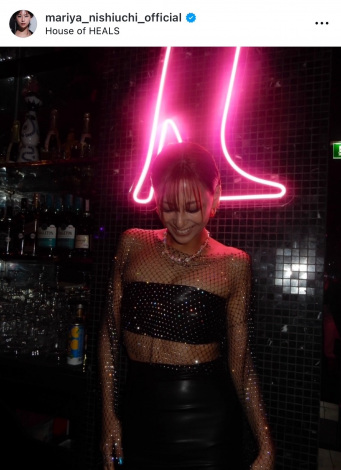 画像・写真 | 西内まりや、超ミニスカで圧巻美脚 “肌見せコーデ”で