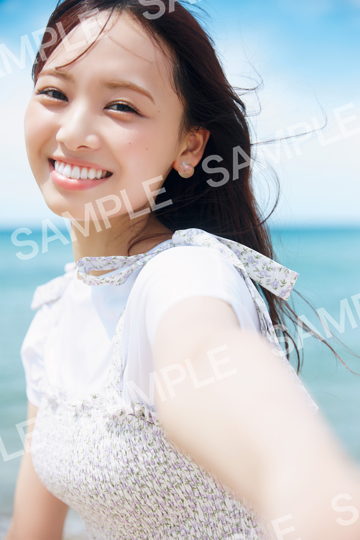 日向坂46濱岸ひより1st写真集、特典ポストカード全6種公開 T