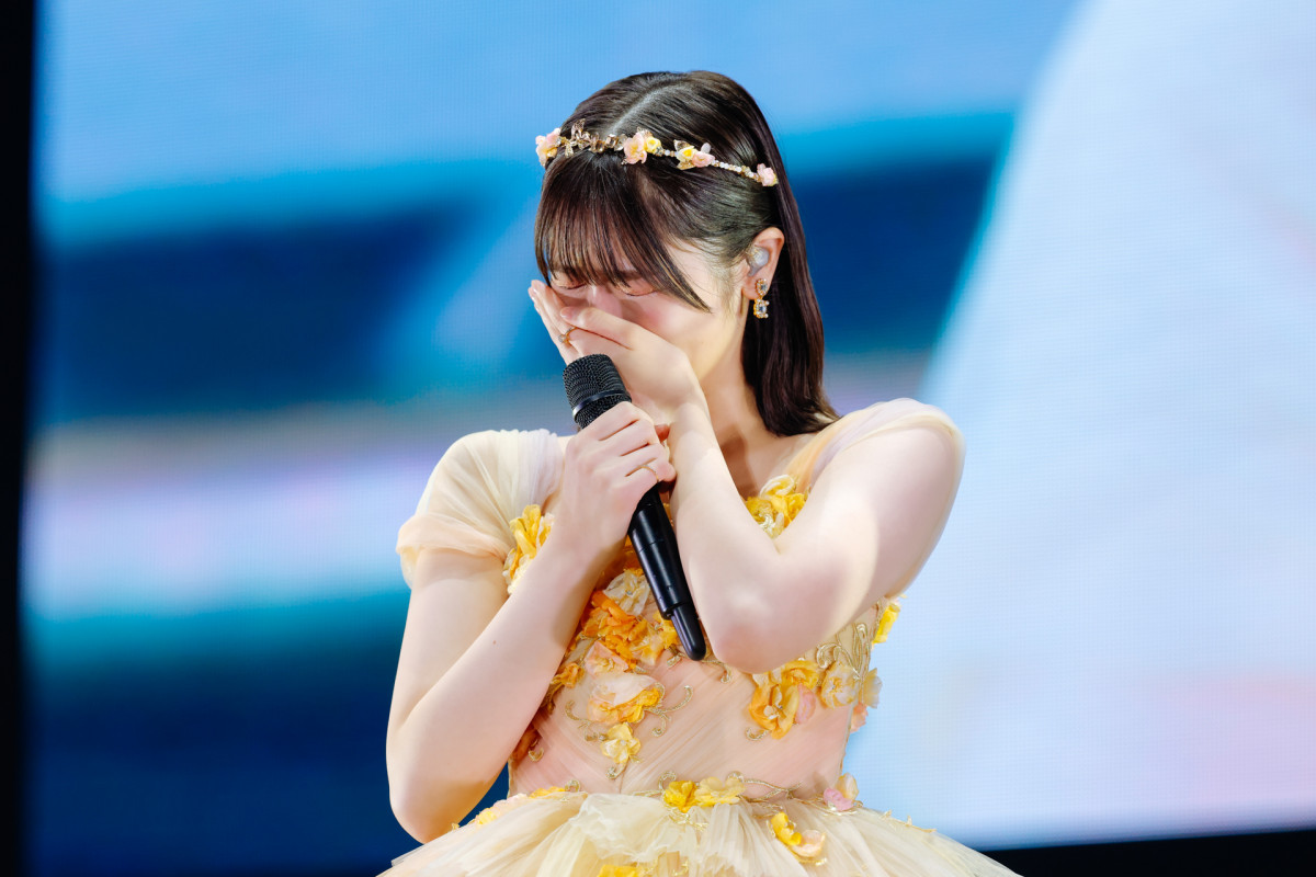 丹生明里 日向坂46 ガラス窓 ハロウィン オープニング 生写真 12種コンプ ☀️ 丹生明里卒業セレモニー LIVE DAY ありがとうございました
