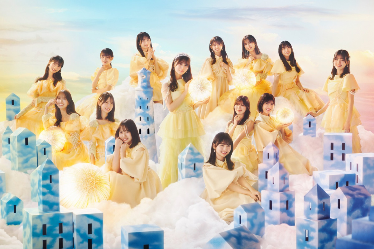 【国内正規総代理店アイテム】 日向坂46、新アーティスト写真公開 2期生・小坂菜緒が6作ぶり アイドル