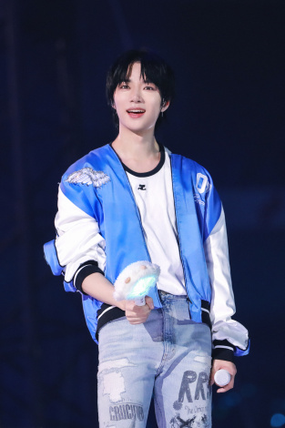 TOMORROW X TOGETHER�EBEOMGYU�iC�j�iP�j&�iC�j BIGHIT MUSIC 