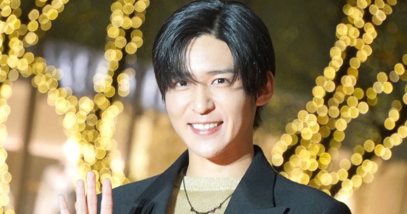  Man - 目黒蓮 公式写真 クリスマス Amazon.co.jp: Snow Man 公式生写真 Greeting Photo クリスマス