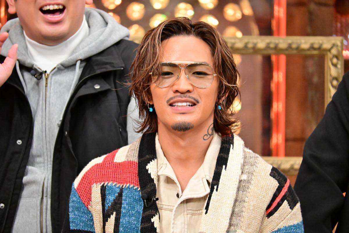 GENERATIONS数原龍友、自宅ガレージ紹介 アメ車&ハーレー好きで GENERATIONS数原龍友、自宅ガレージ紹介 アメ車&ハーレー好きで