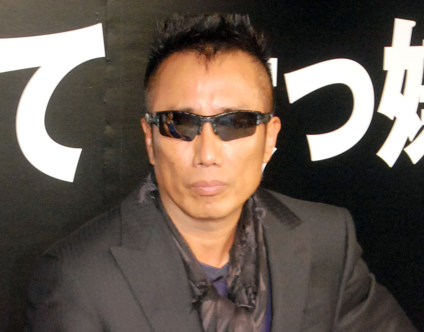 画像・写真 | 長渕剛、愛孫・ララさんとの“顔出し”2ショットに反響