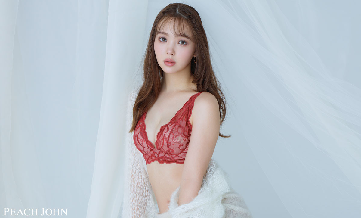 画像・写真 | 藤田ニコル、真っ赤なランジェリーで“ナイスバディ”に