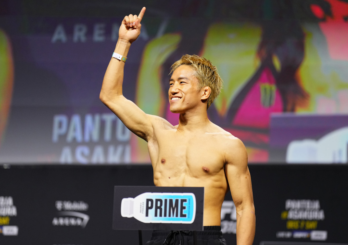 ufc ファイトショーツ　白　朝倉海　L ufc ファイトショーツ 白 朝倉海 L - メルカリ