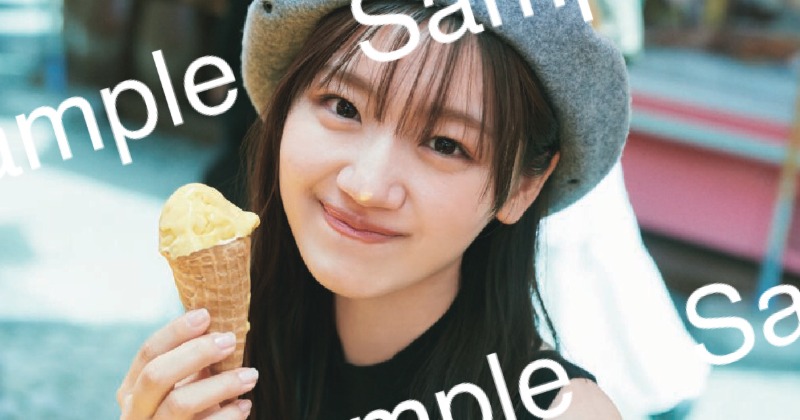 日向坂46佐々木美玲、あざとショット公開 1st写真集封入ポストカード