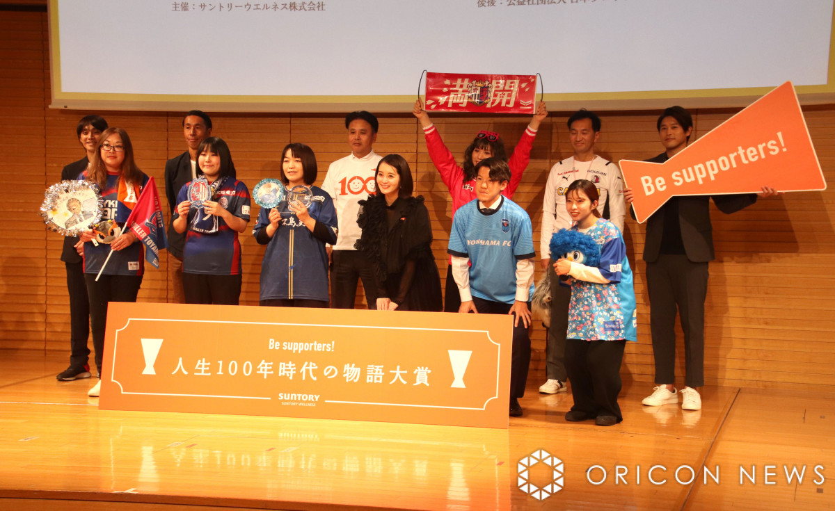 内田篤人、赤いスパイク着用の理由は祖父のため「どれが僕かわからない