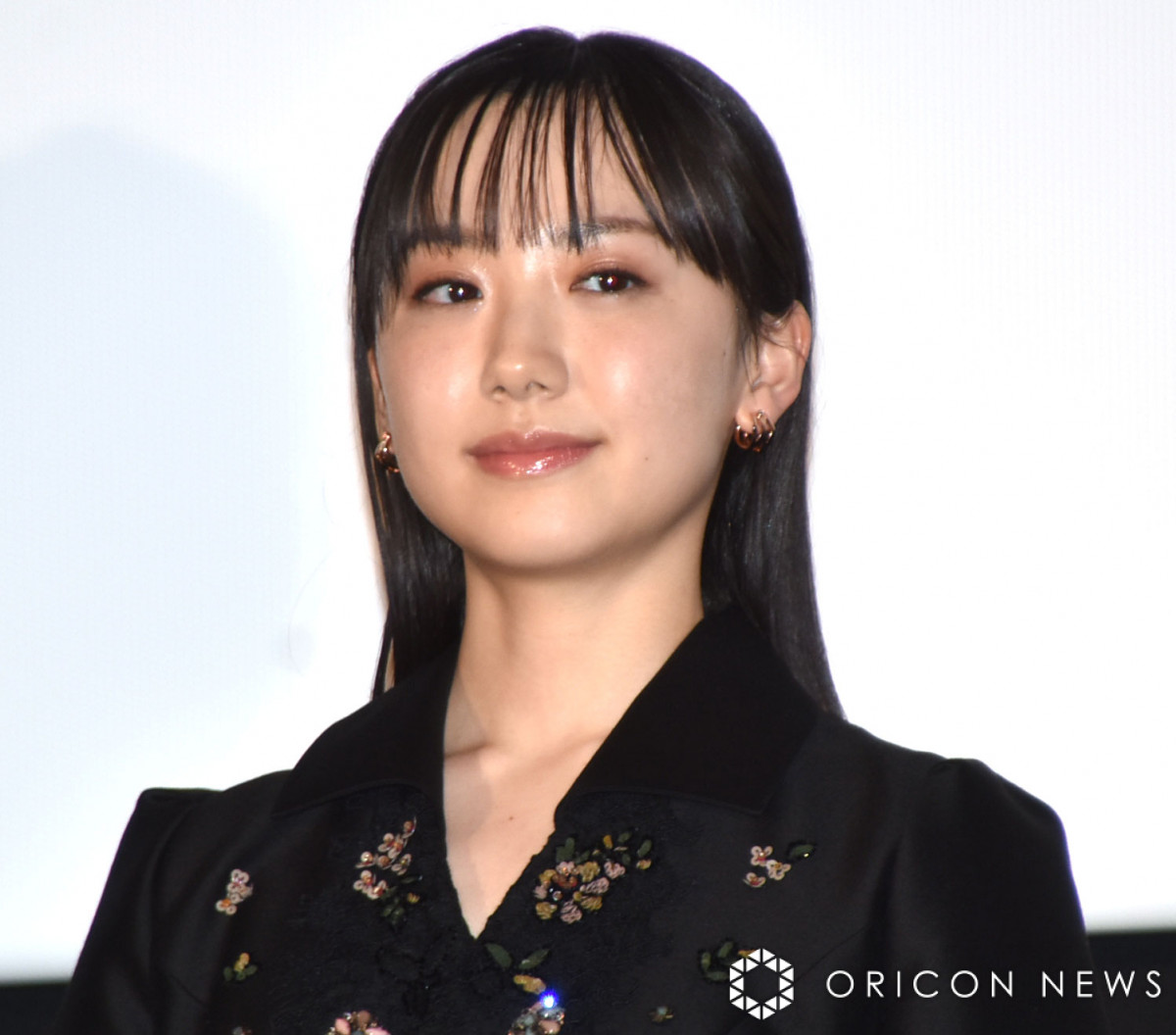 芦田　愛菜　エロ画像 