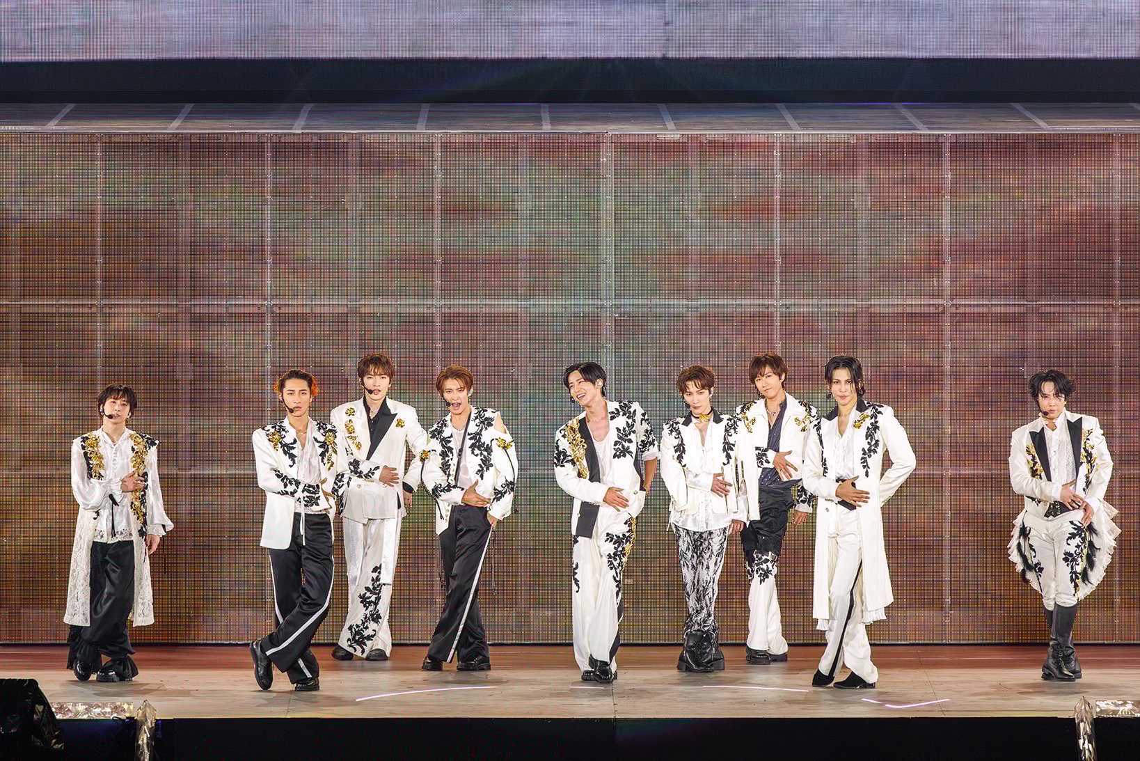 Snow Man、東京D初日に5.5万人が熱狂 岩本照も復活で9人集結「ただいま