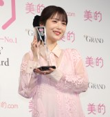 �u2024 ���I�x�X�g�R�X����� �w�x�X�g�r���[�e�B�x��܎Ҕ��\���v�ɓo�d�����l�Ӕ��g �iC�jORICON NewS inc. 