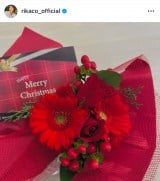 RIKACO�u����͒��j��������ԑ����N���X�}�X�v���[���g�ɑ����ė��܂����v�@�i�ʐ^�̓C���X�^�O���� ��rikaco_official ���j 